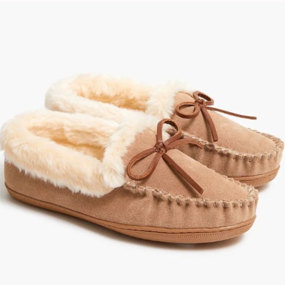 NWT Crew Suede Faux Fur Moccasin Slippers 11